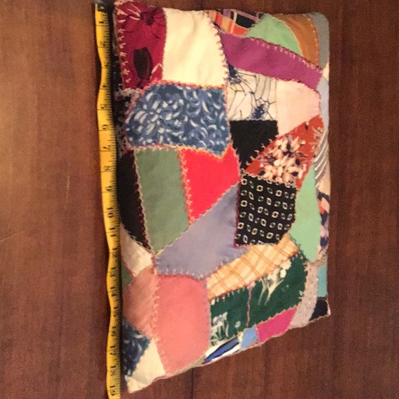 Vintage handmade patchwork accent pillow - Picture 7 of 8